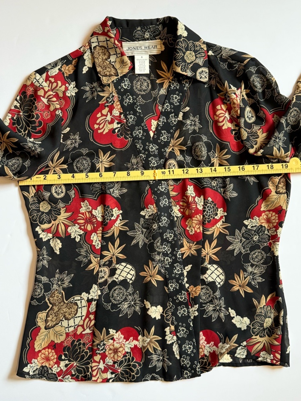 Jones Wear Womens Blouse Size 6 Black Red Floral Snap Front Y2K Top - Picture 6 of 7